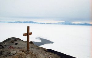 Song lyrics to Above the hills of time the cross is gleaming by Thom­as Tip­la­dy, 1931. Music is ‘Lon­don­der­ry’, traditional Irish folk tune, best known as the tune to ‘Danny Boy’